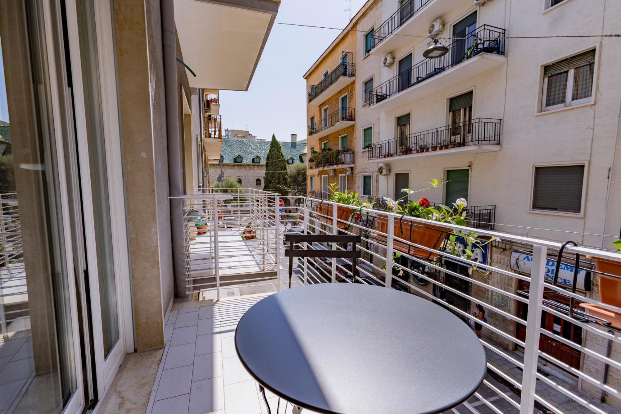 Hotel Urban Oasis Bari Esterno foto
