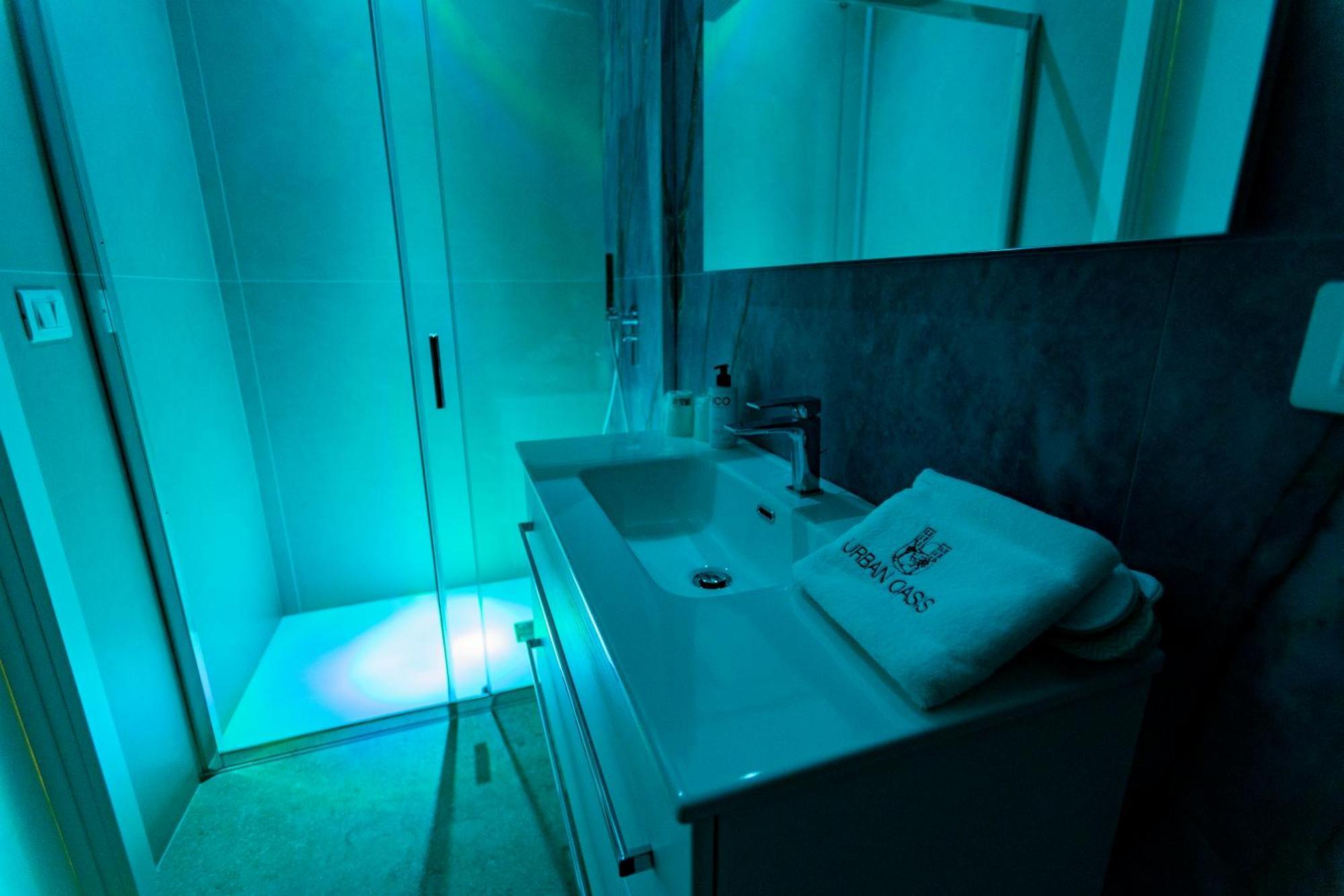 Hotel Urban Oasis Bari Esterno foto
