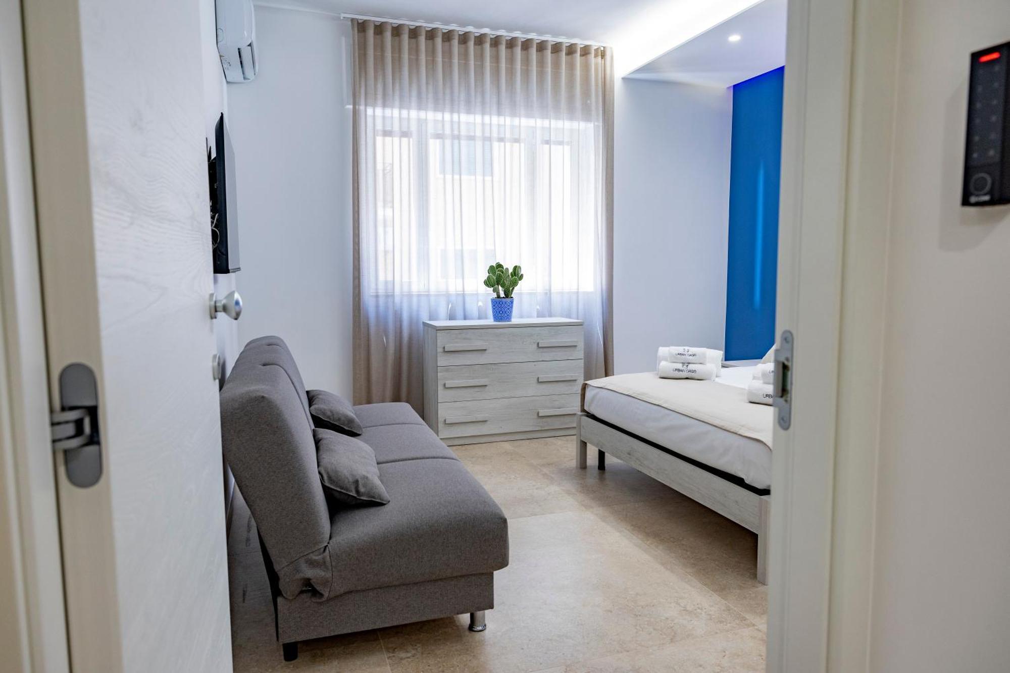 Hotel Urban Oasis Bari Esterno foto