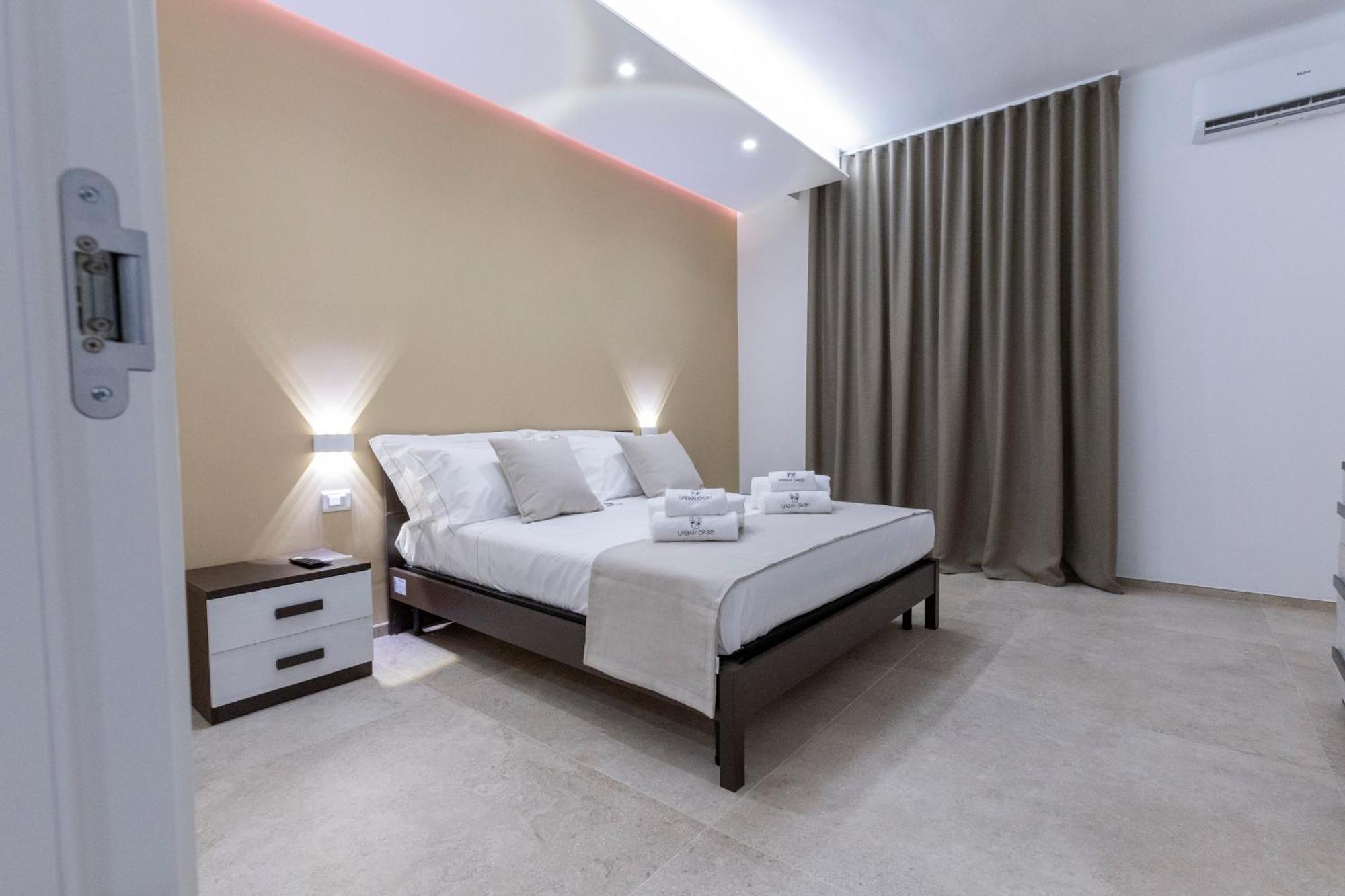 Hotel Urban Oasis Bari Esterno foto
